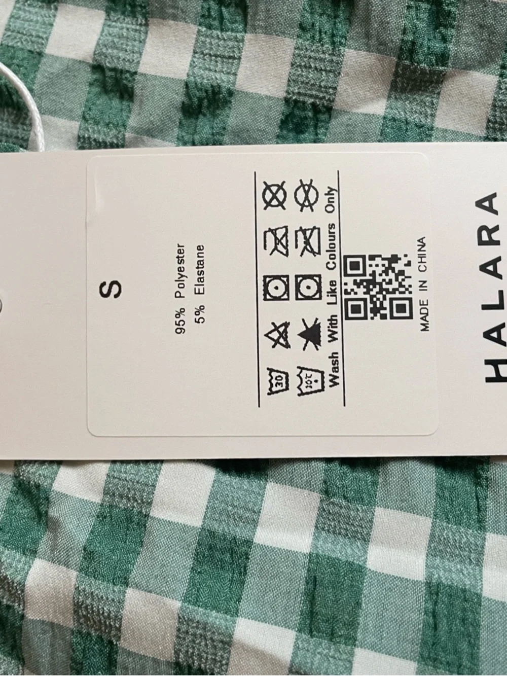 Green Gingham Sleeveless Collared Blouse | Flowy Button Front Top | Size S - Picture 5 of 6